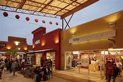 ABOUT RIO GRANDE VALLEY PREMIUM OUTLETS.